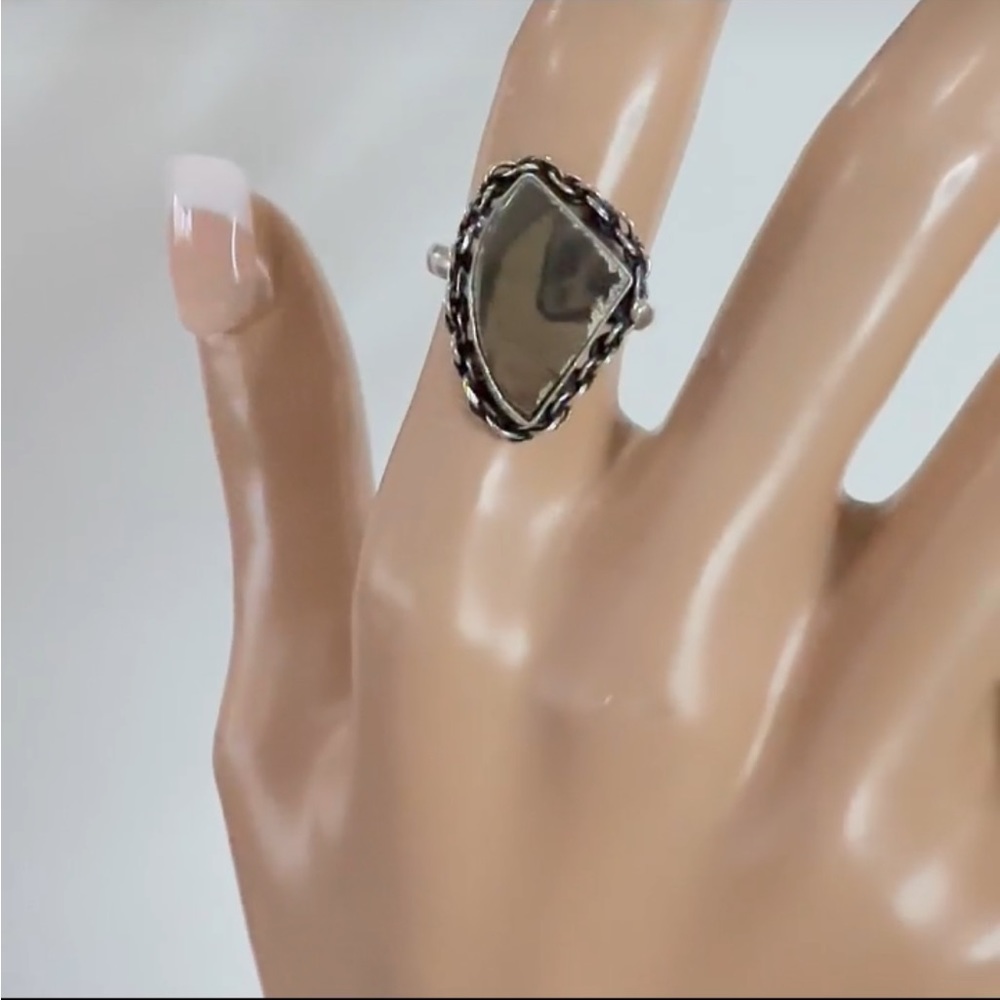 💕 Natural pyrite, silver plated, gemstone‎ ring size 6 handmaid
